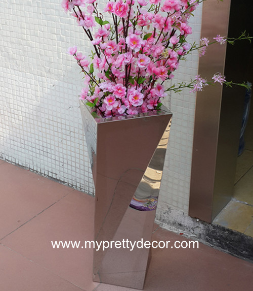 Morden Metal Plant Pot